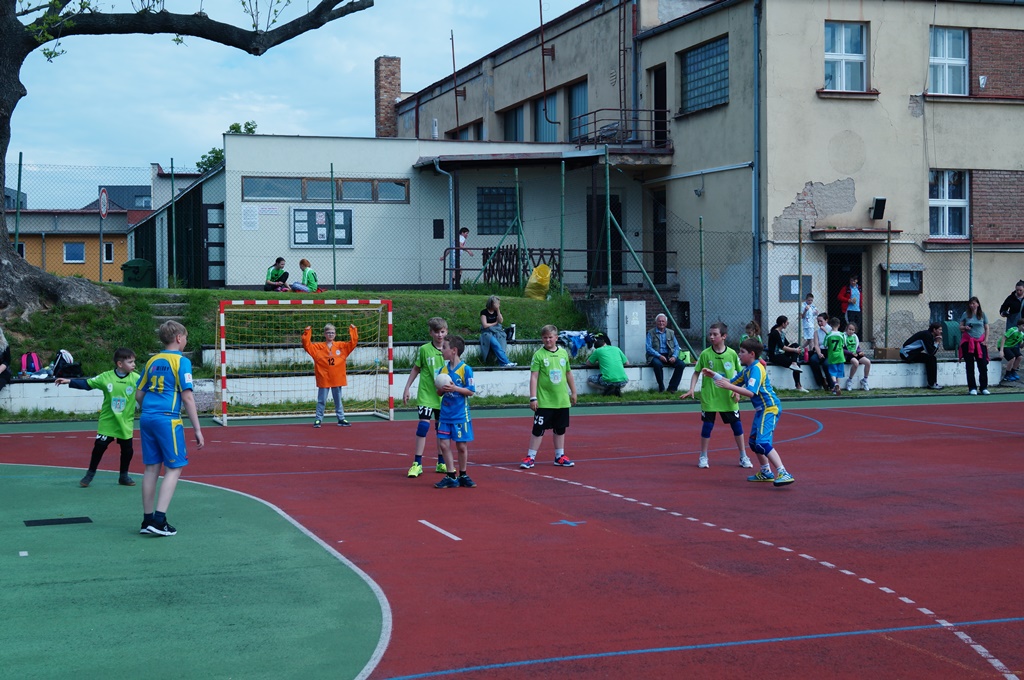 Turnaj mini 4+1 Kutná Hora 13.5.2017 - fotka 3