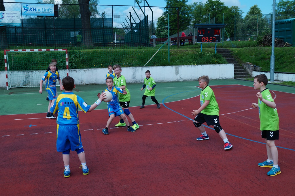 Turnaj mini 4+1 Kutná Hora 13.5.2017 - fotka 5