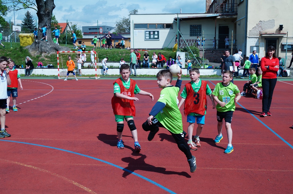 Turnaj mini 4+1 Kutná Hora 13.5.2017 - fotka 8