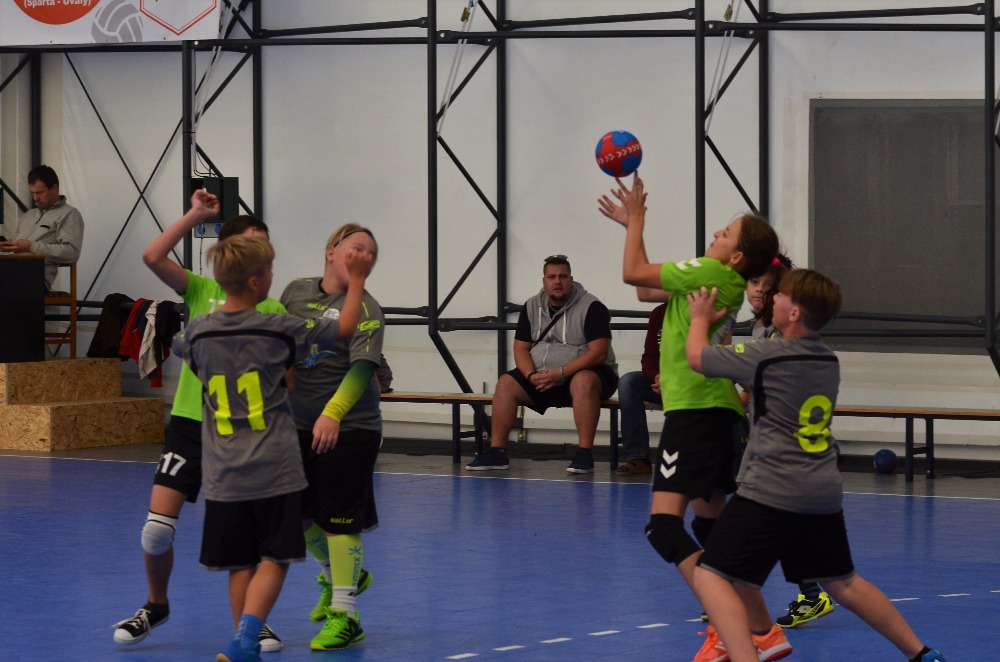 Turnaj ml.ž.Úvaly 14.10.2017 - fotka 13