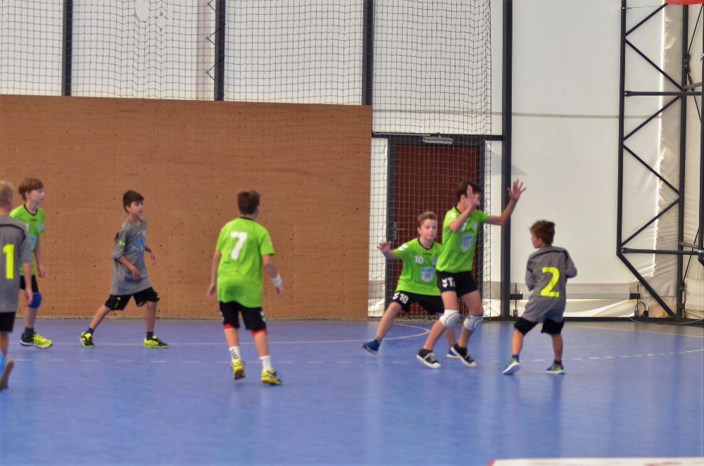 Turnaj ml.ž.Úvaly 14.10.2017 - fotka 14