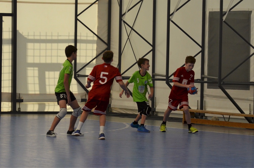 Turnaj ml.ž.Úvaly 14.10.2017 - fotka 19