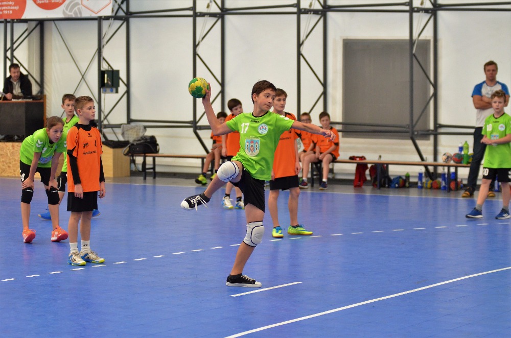 Turnaj ml.ž.Úvaly 14.10.2017 - fotka 2