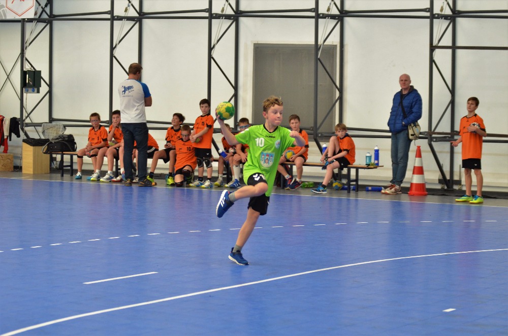 Turnaj ml.ž.Úvaly 14.10.2017 - fotka 9