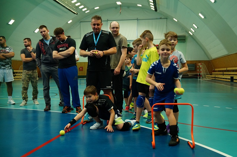 Vánoční besídka nejmladších házenkářů - fotka 18