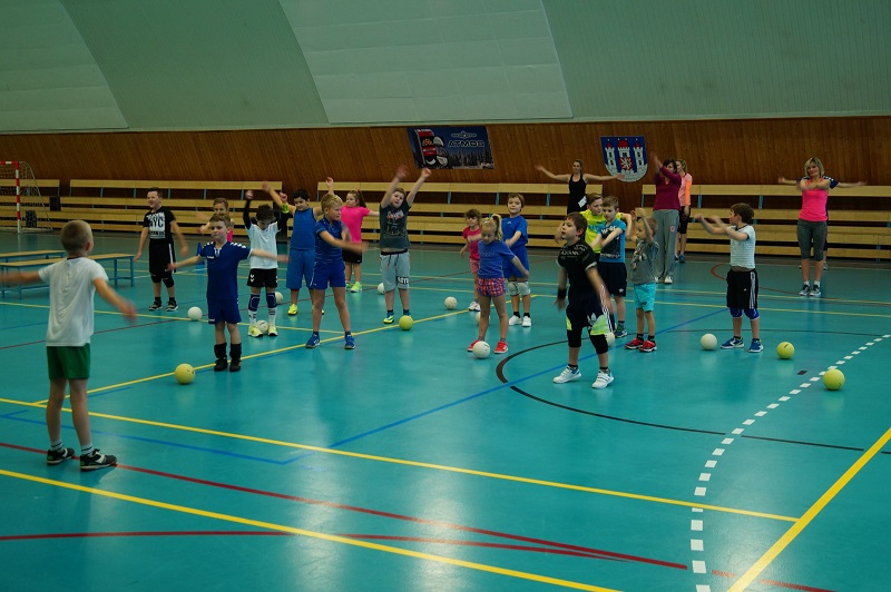 Vánoční besídka nejmladších házenkářů - fotka 2