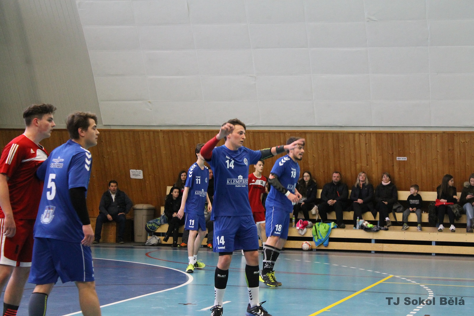 30.kolo II.ligy STD: Sokol Bělá - HBC Strakonice 31:35 ( 17:16 ) - fotka 5