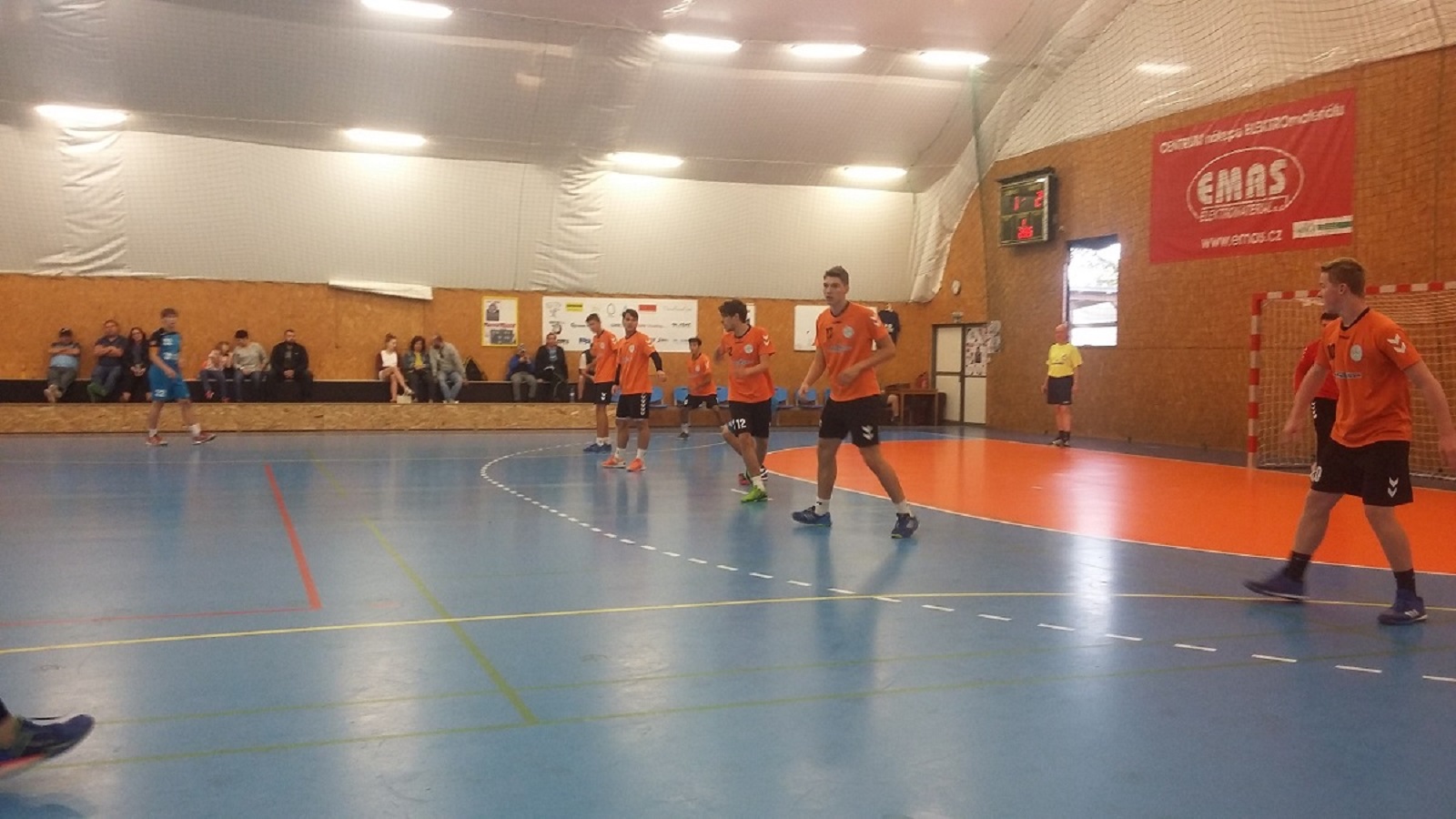 3.kolo II.ligy STD: Sokol Vršovice - Sokol Bělá 25:23 ( 13:11 ) - fotka 3