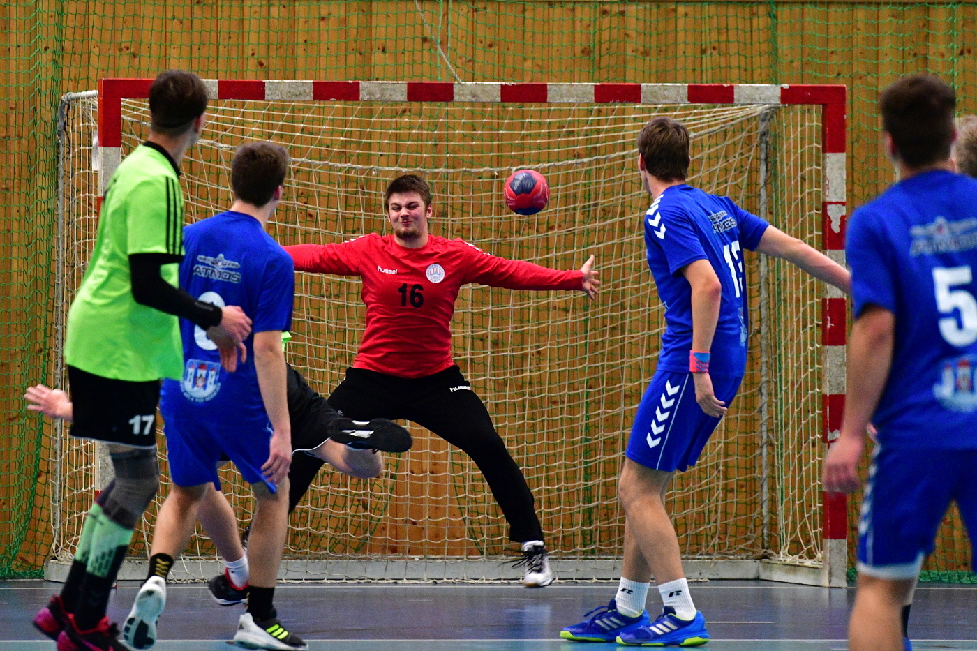 Starší dorost zvládl dohrávku a přezimuje na 3.místě II.ligy - fotka 16