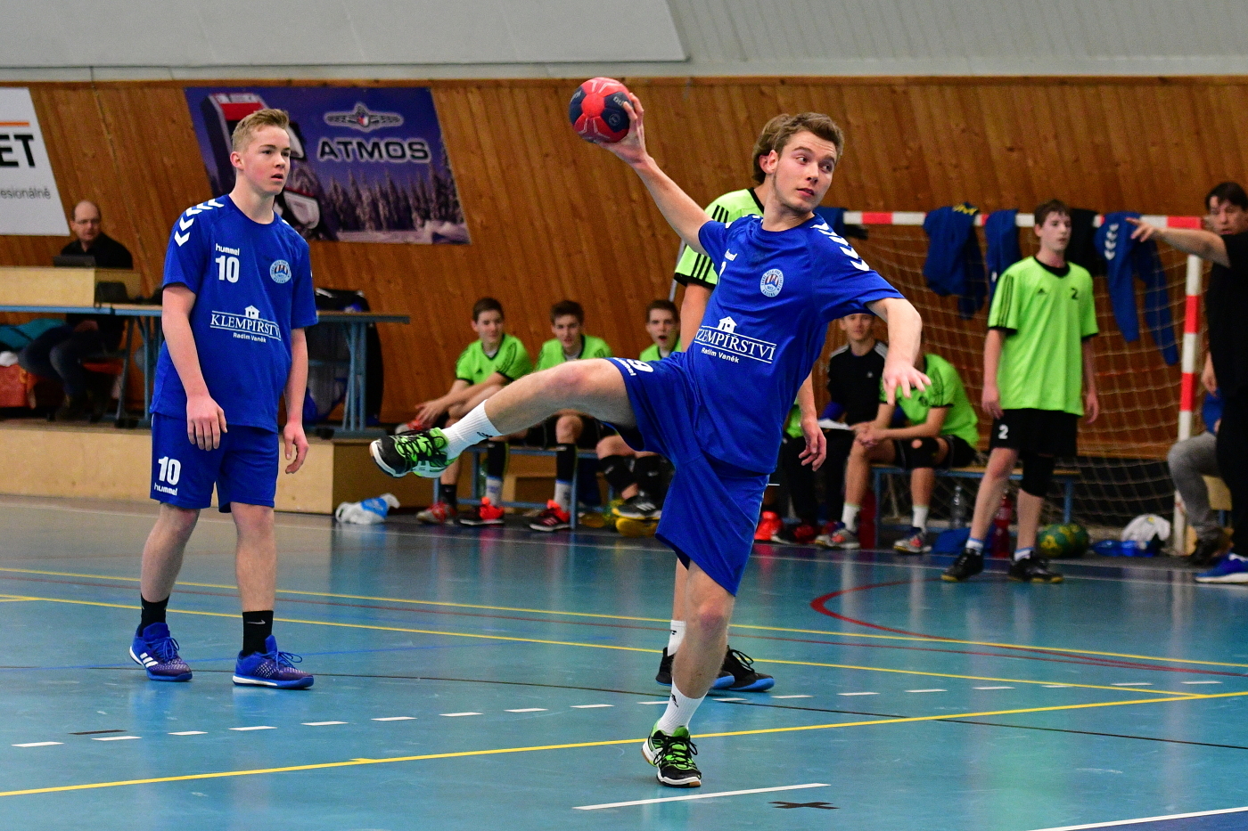 Starší dorost zvládl dohrávku a přezimuje na 3.místě II.ligy - fotka 17