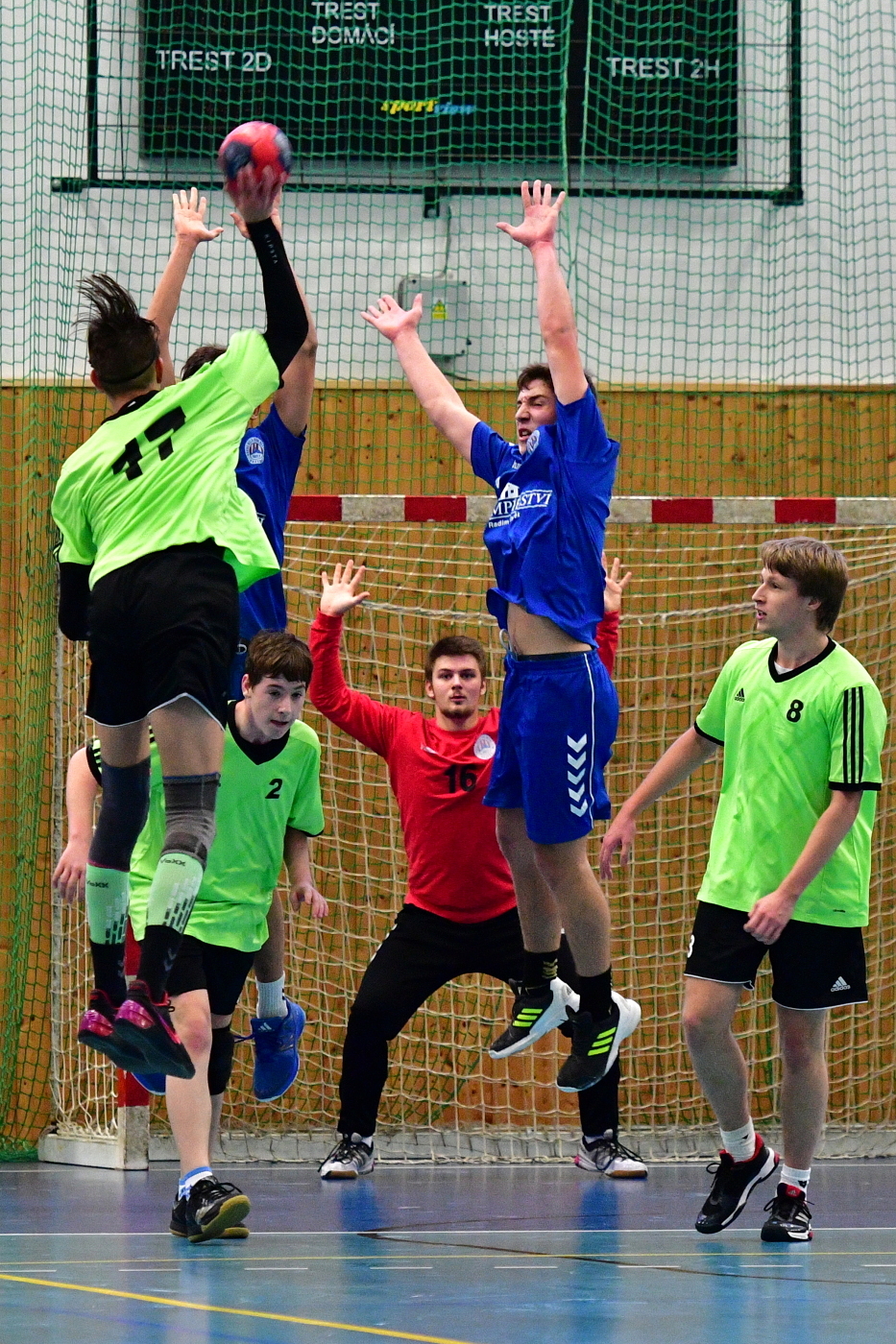 Starší dorost zvládl dohrávku a přezimuje na 3.místě II.ligy - fotka 9