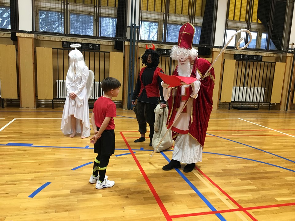 Na trénink přípravky dorazil ČERT, ANDĚL A MIKULÁŠ - fotka 6