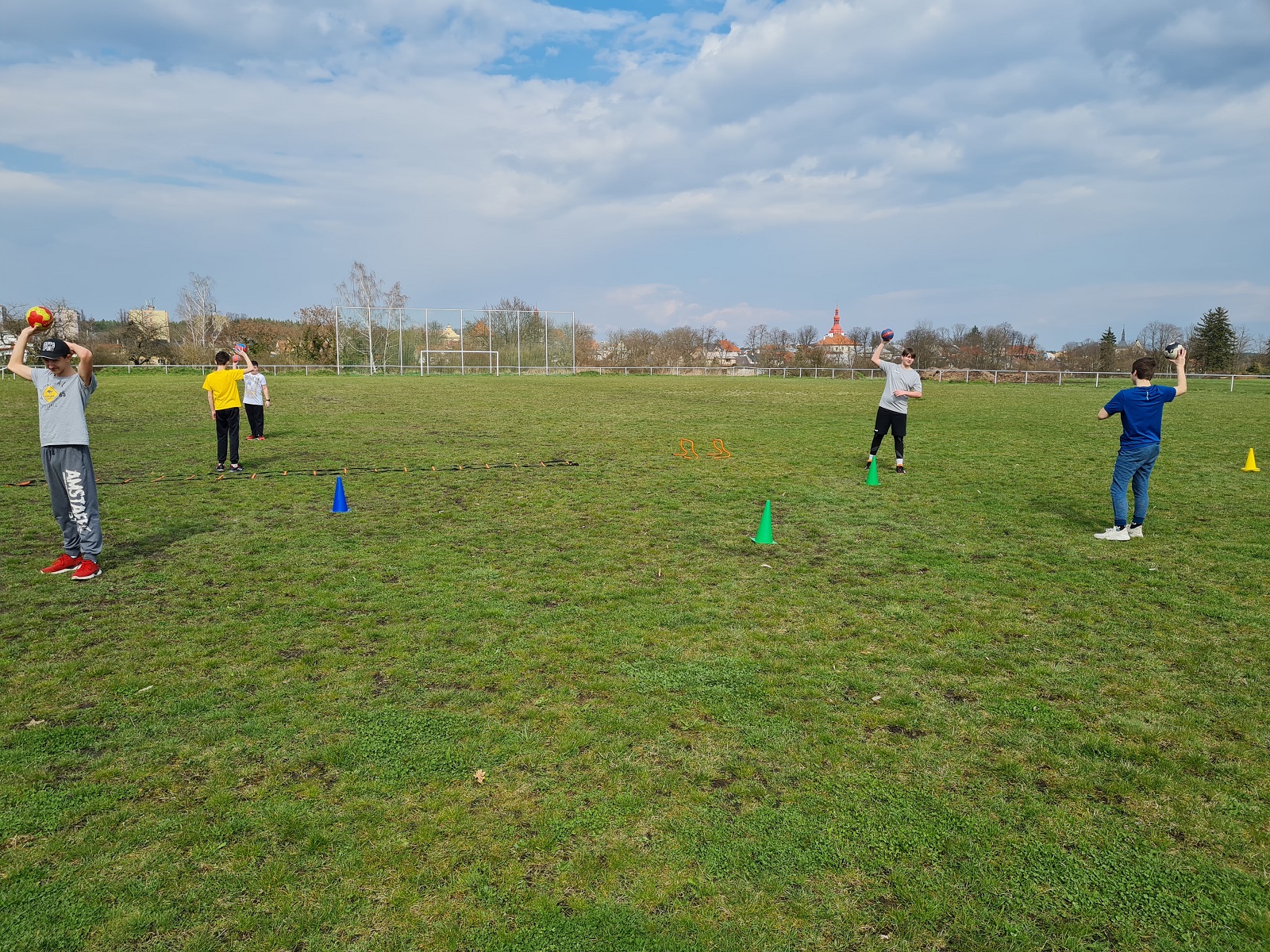 Zahájili jsme venkovní tréninky ! - fotka 3