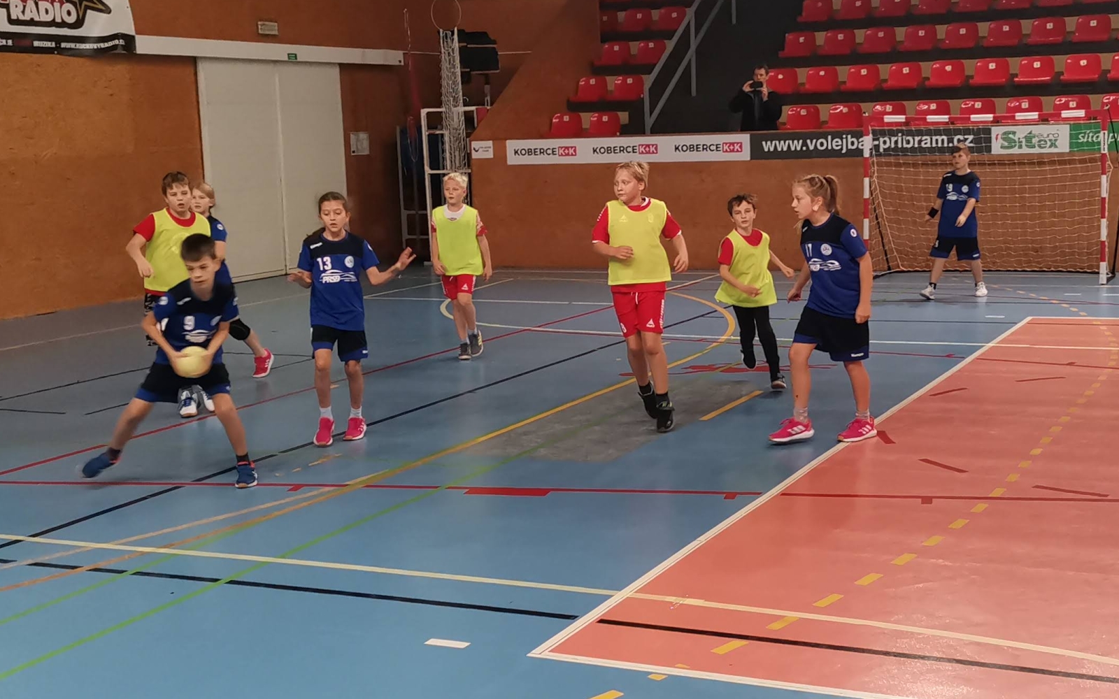 Turnaj minižáků v Příbrami - 17.10.2021 - fotka 11