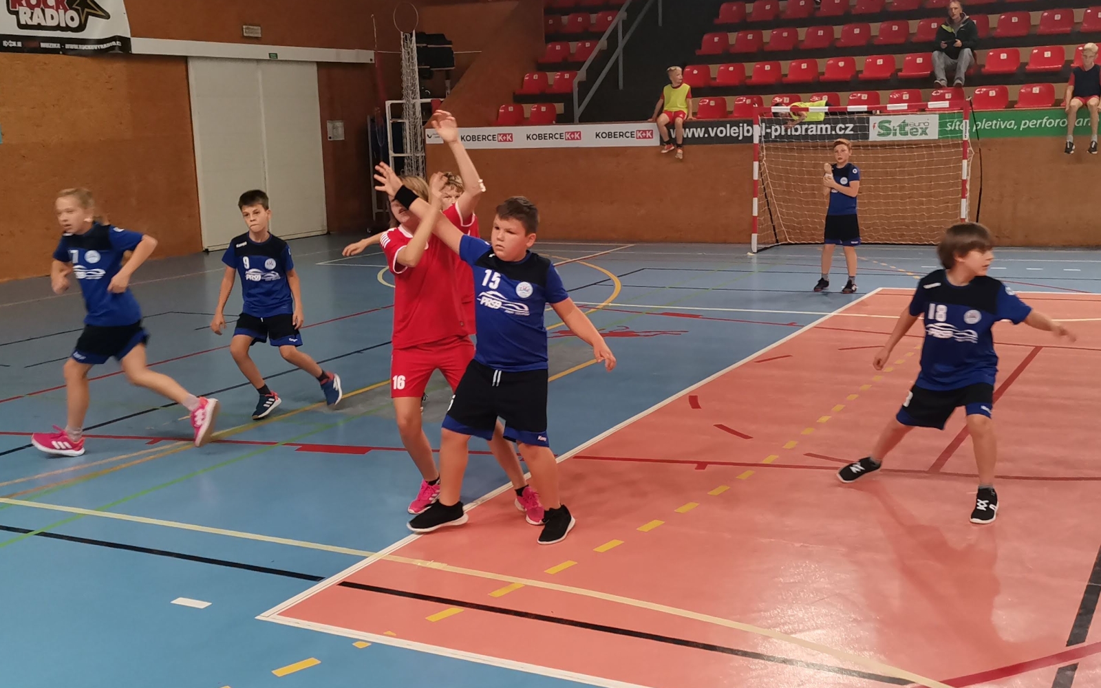 Turnaj minižáků v Příbrami - 17.10.2021 - fotka 6