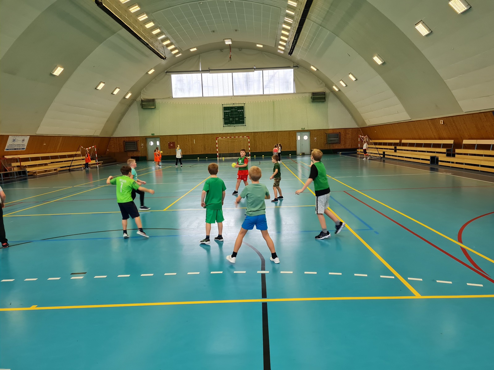 Školní klub házené  24.11.  - fotka 5