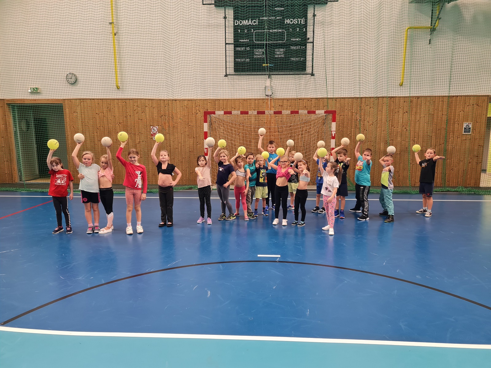 Školní klub házené 5.1. 2022 - fotka 9