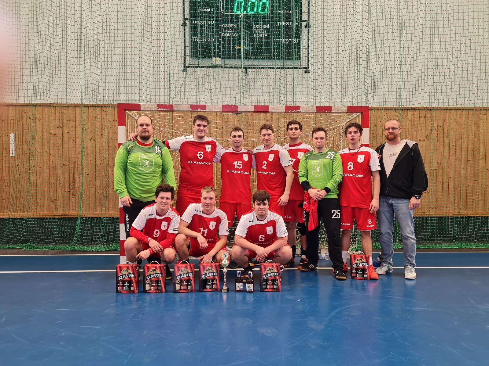 68.ročník turnaje mužů O pohár Máchova kraje vyhrály Louny, domácí Bělá skončila na 3.místě - fotka 2