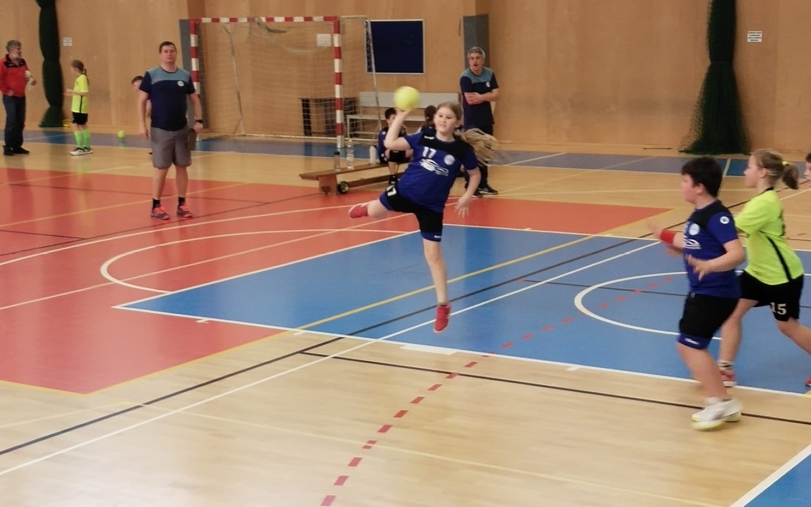 Turnaj minižáků 4+1 v Turnově - 9.4.2022 - fotka 2