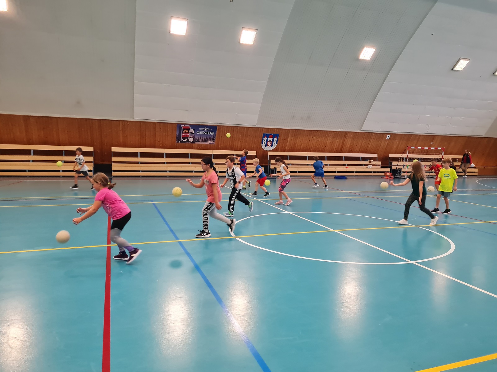 Zahájili jsme školní klub házené 22/23 - fotka 2