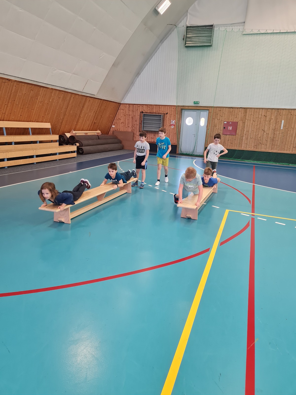 Zahájili jsme školní klub házené 22/23 - fotka 7