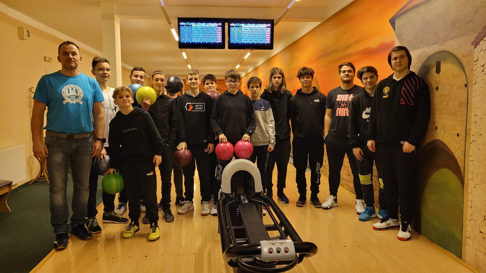 Vánoční turnaj v bowlingu