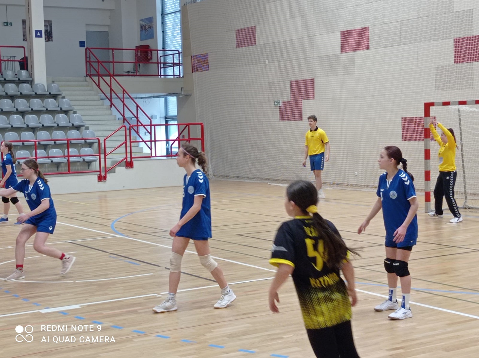 8. kolo SL starších žákyň - 23.4. 2023 Kutná Hora - fotka 2