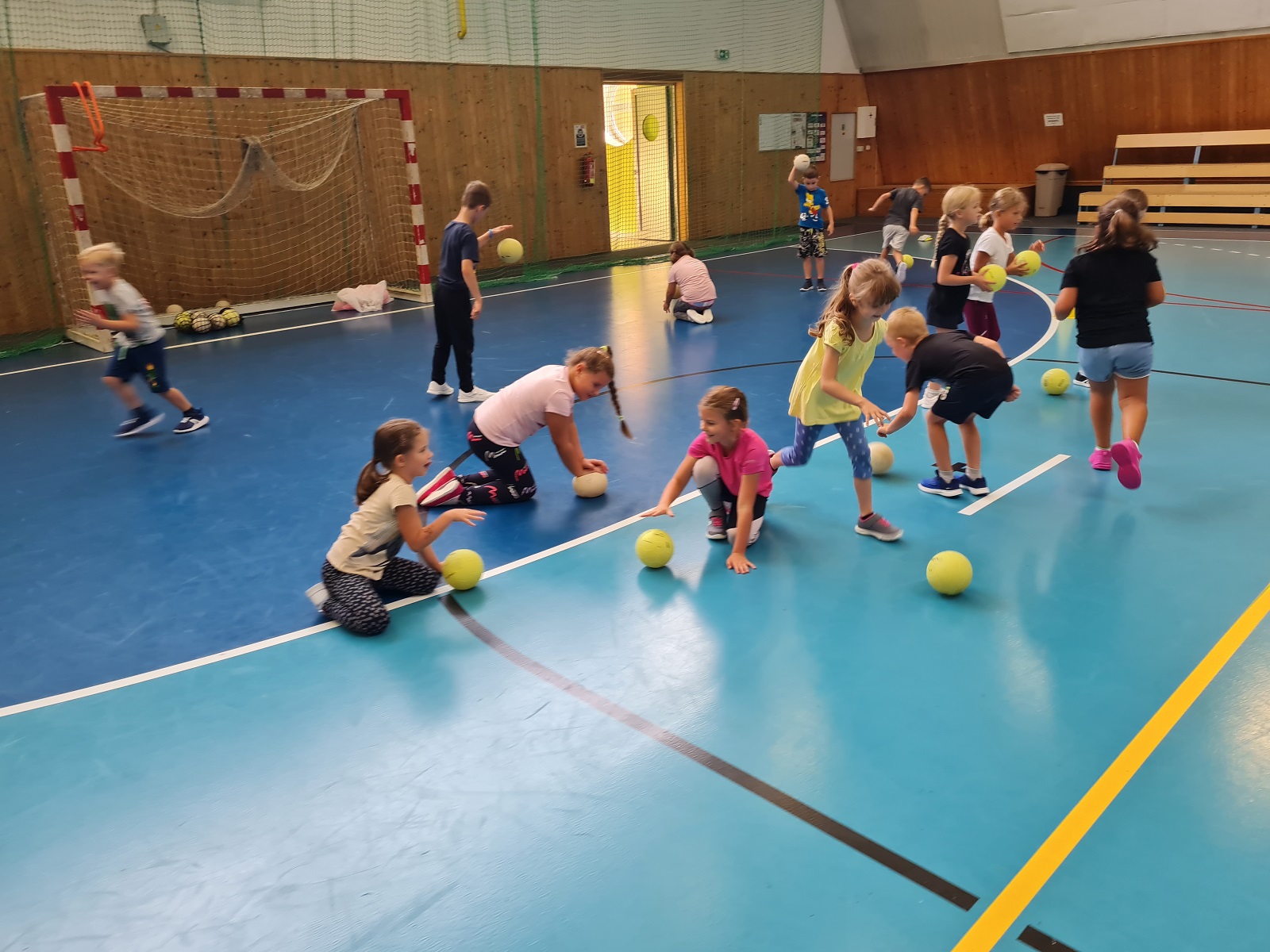  Představení sportovních kroužků - 13. 9. 2023 - fotka 7