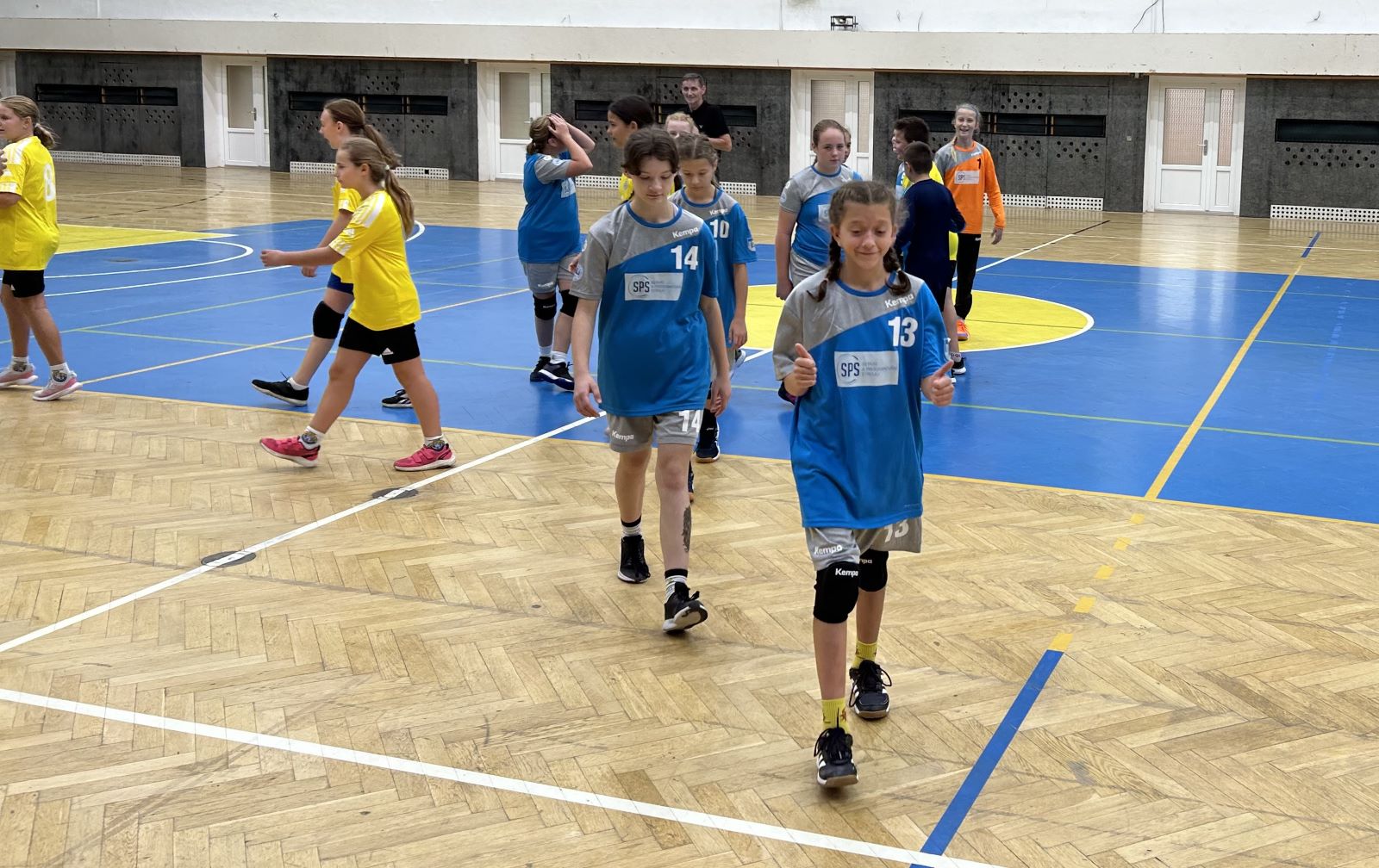 Turnaj mladších žaček v Mladé Boleslavi - 8.10.2023 - fotka 2