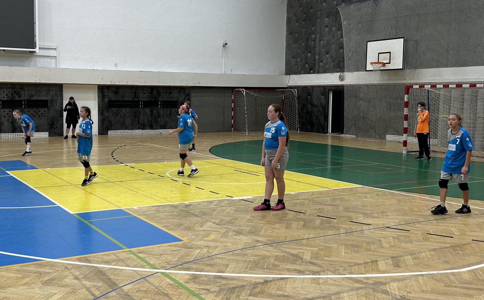 Turnaj mladších žaček v Mladé Boleslavi - 8.10.2023 - fotka 4