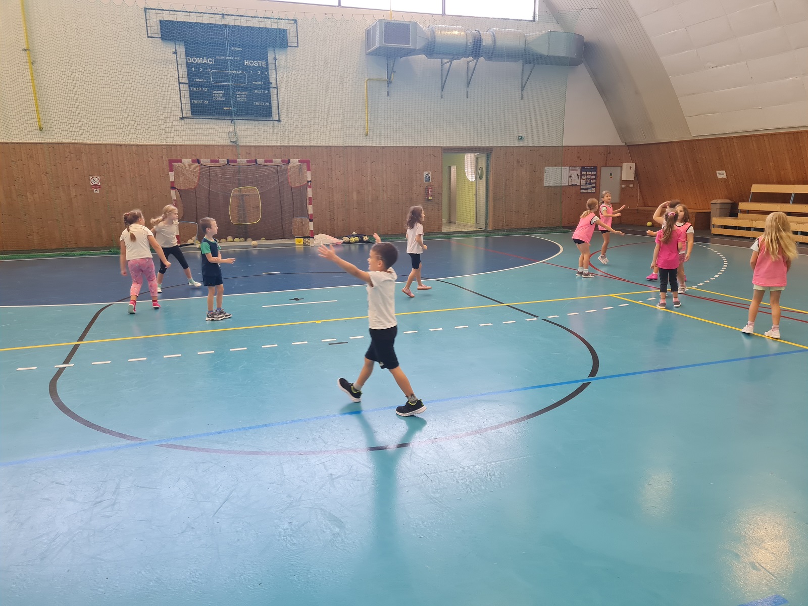 Školní klub házené - 18. 10. 2023 - fotka 4