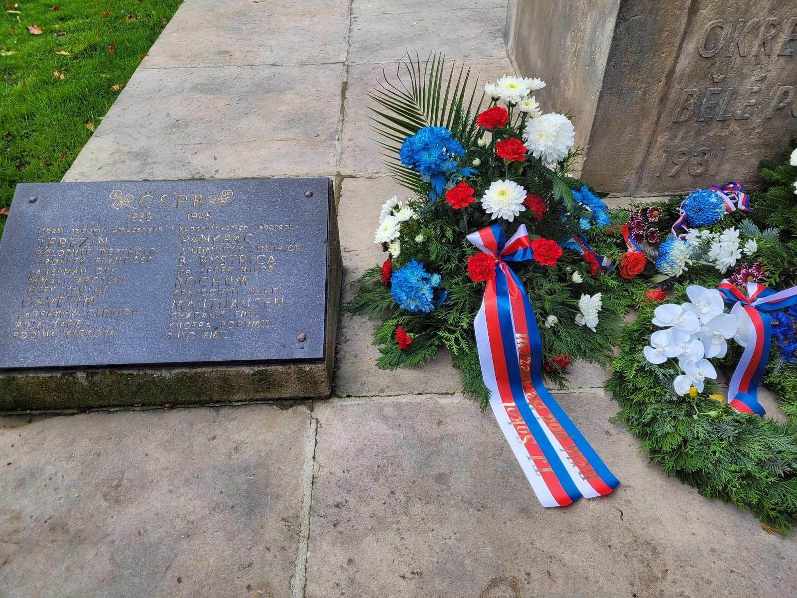 Pietní akt na Masarykově náměstí 28. 10. 2023 - fotka 2