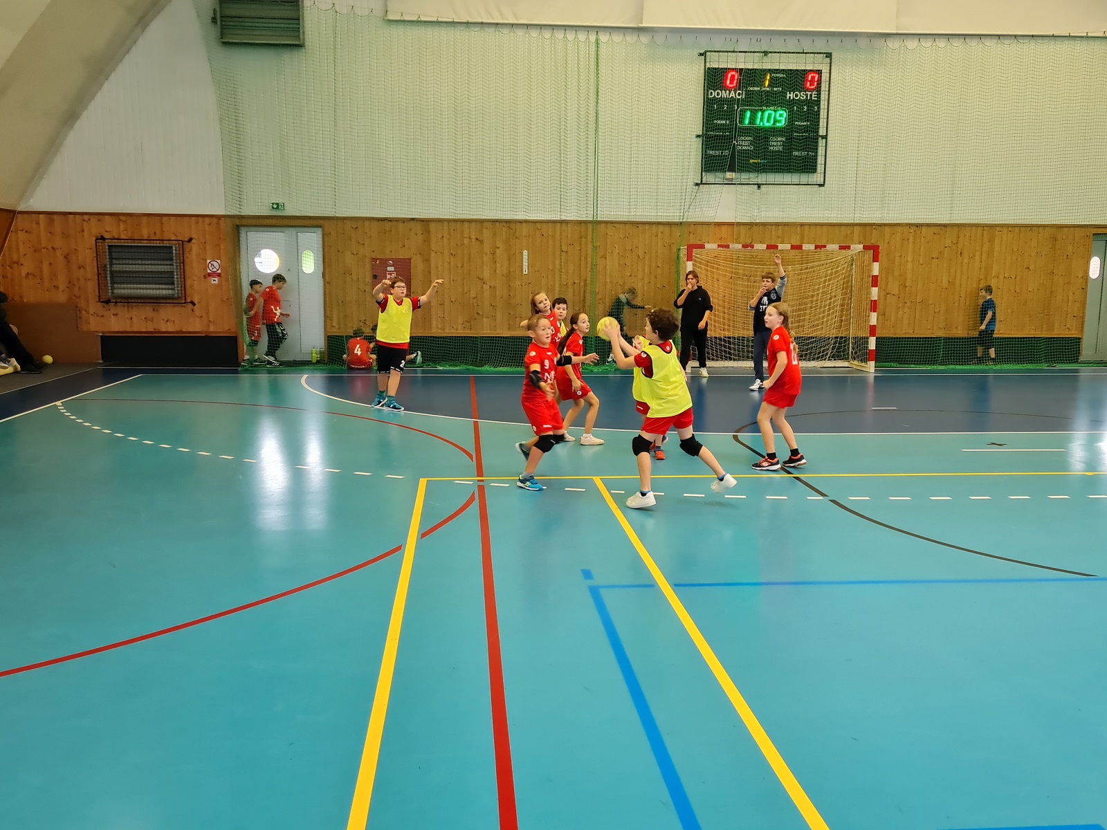 Turnaj mini 4+1 - Bělá p. B. 4. 11. 2023 - fotka 6