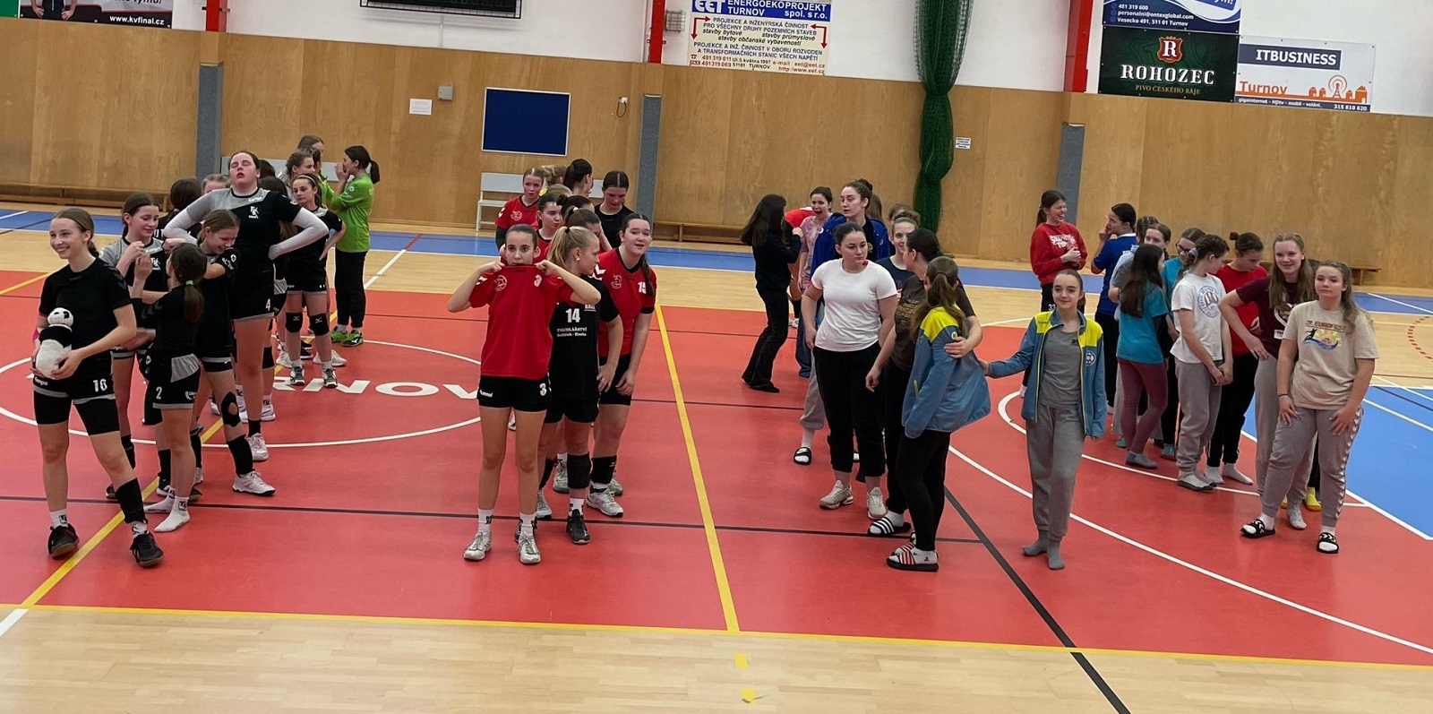 Turnaj města Turnov - starší žákyně 25. 2. 2024 - fotka 2