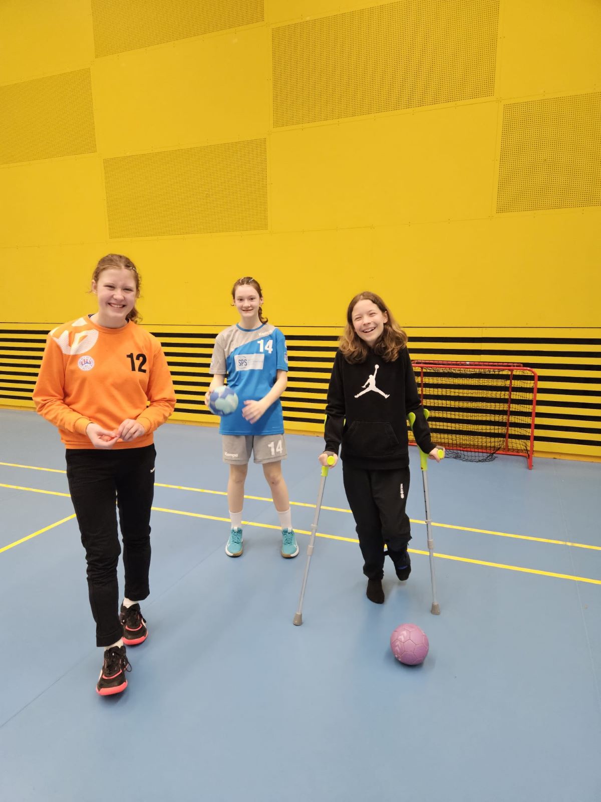 Prague Handball Cup - mladší žákyně - fotka 3