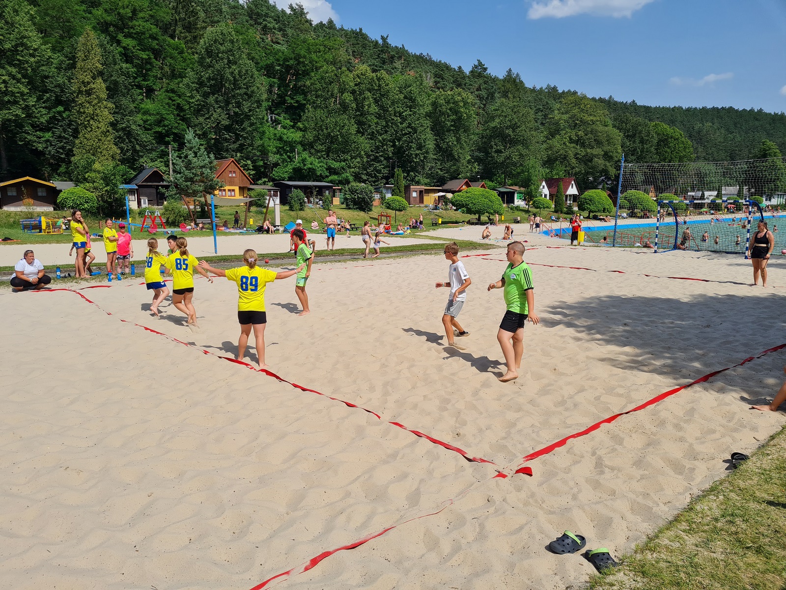 Vítězem 2.ročníku dětské plážovky tým Raptors - fotka 16