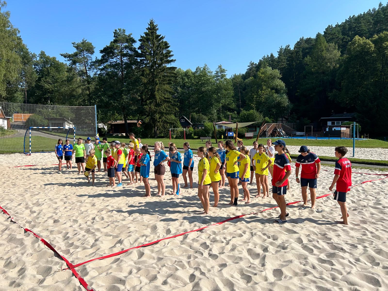 Vítězem 2.ročníku dětské plážovky tým Raptors - fotka 17