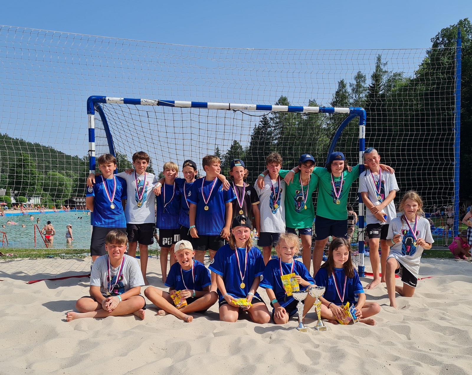 Vítězem 2.ročníku dětské plážovky tým Raptors - fotka 2