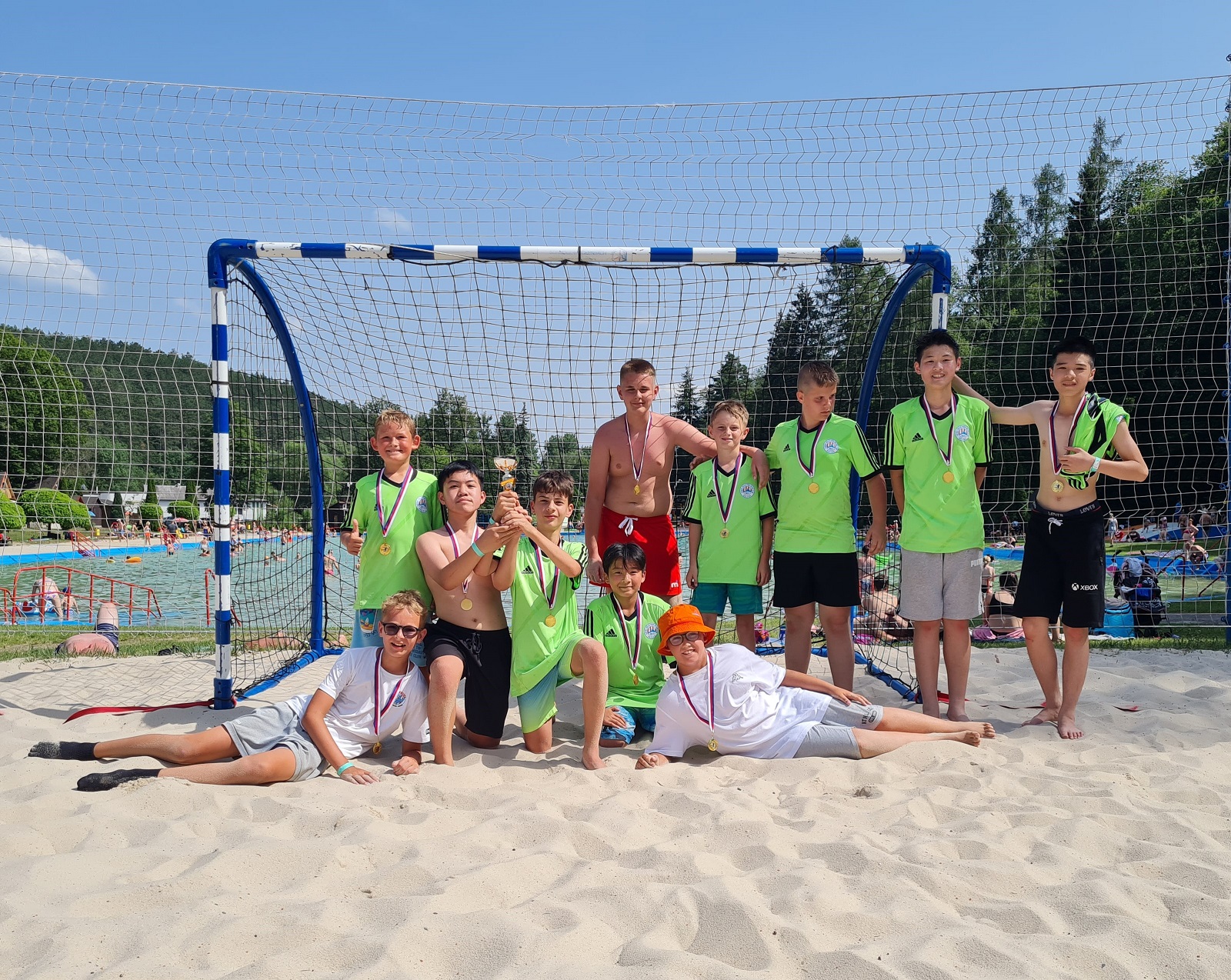 Vítězem 2.ročníku dětské plážovky tým Raptors - fotka 6