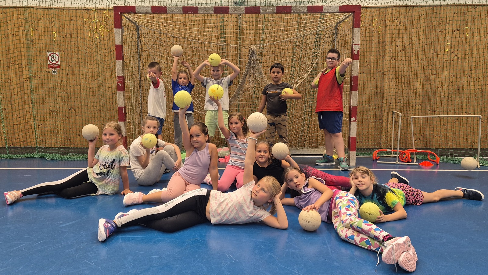 Představení sportovních kroužků - fotka 8