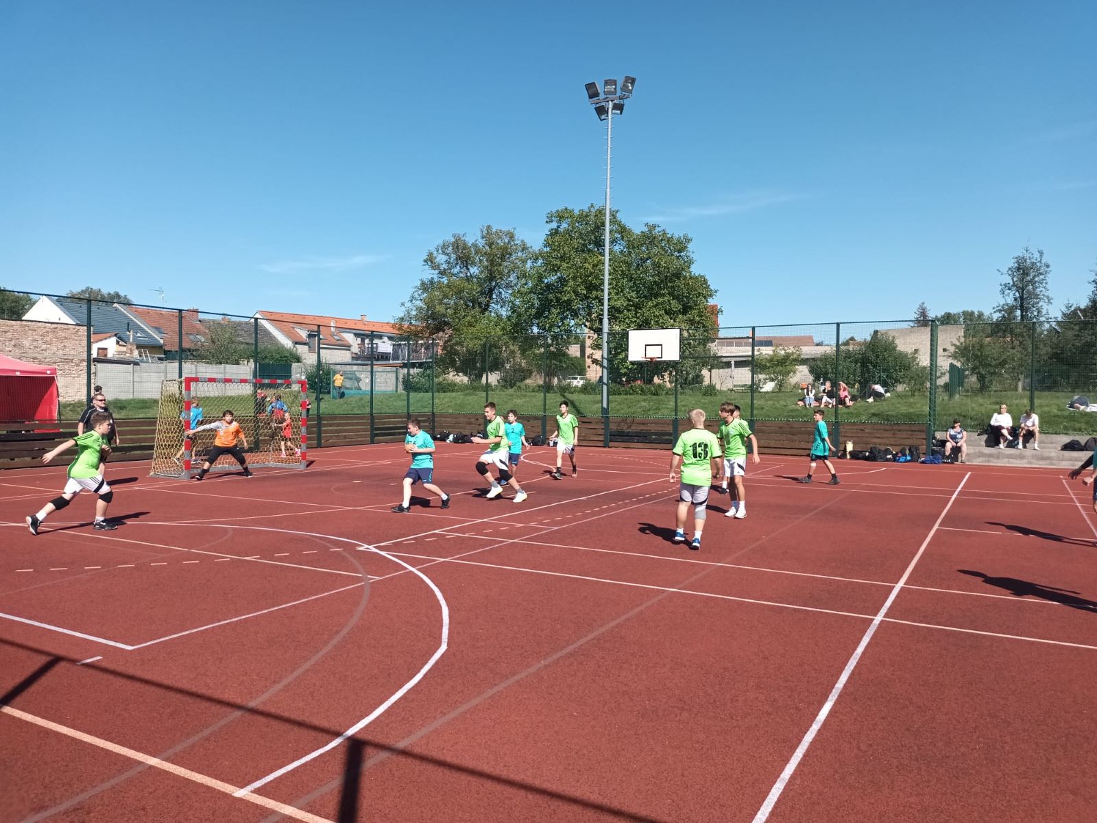 Turnaj starších žáků v Kostelci nad Labem - fotka 3