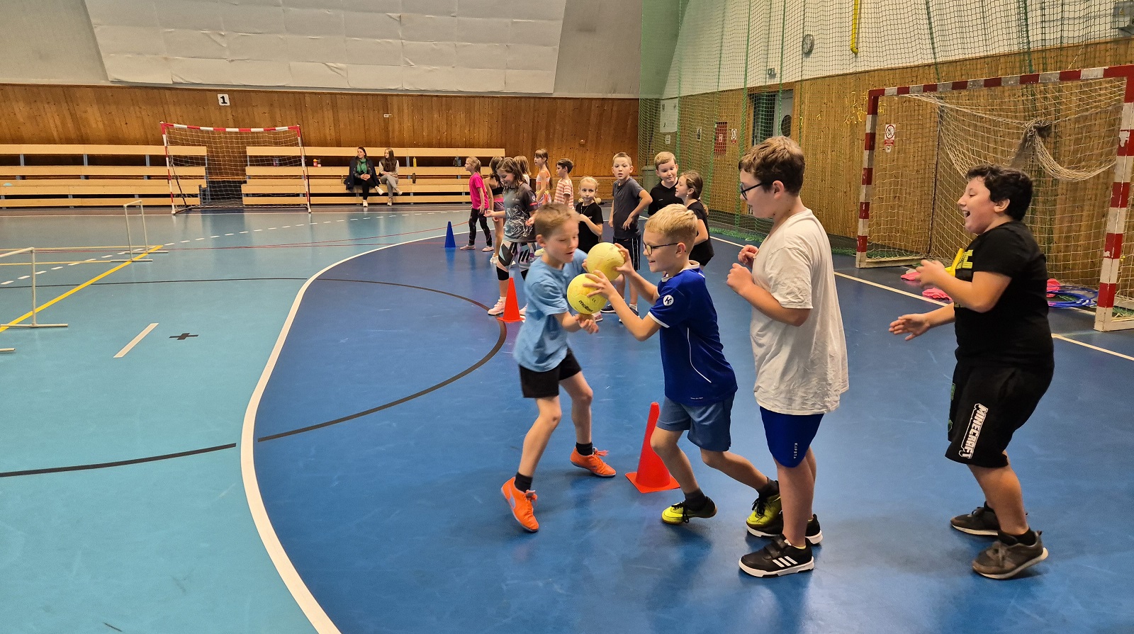 Ukázkové tréninky házené - fotka 3