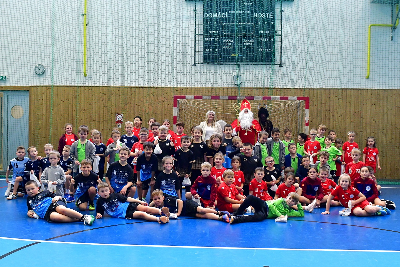 Víkendový program našich družstev 7.- 8. 12., pozvánka do sportovní haly