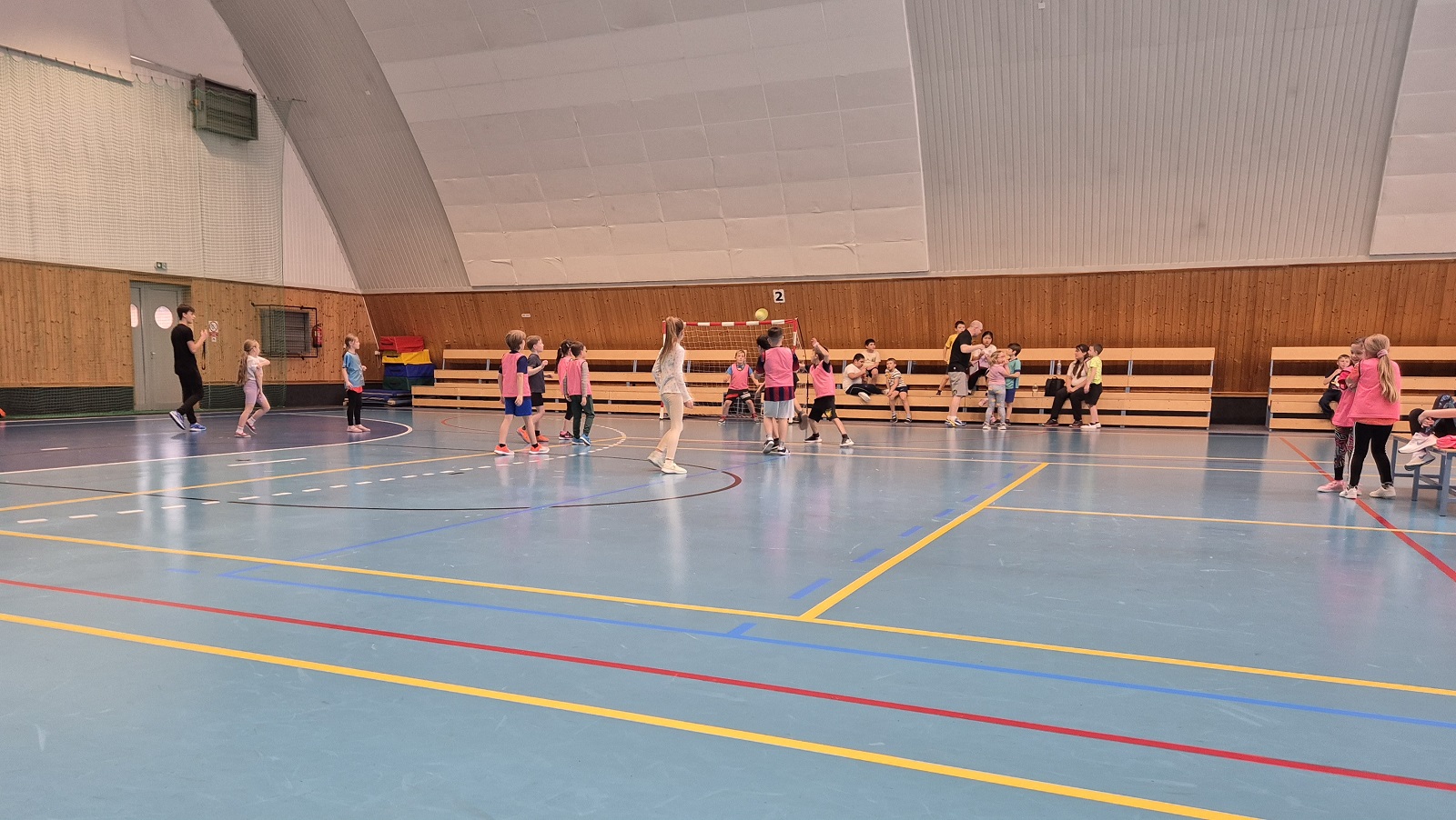 Školní turnaj v miniházené - 24. 3. 2025 - fotka 3