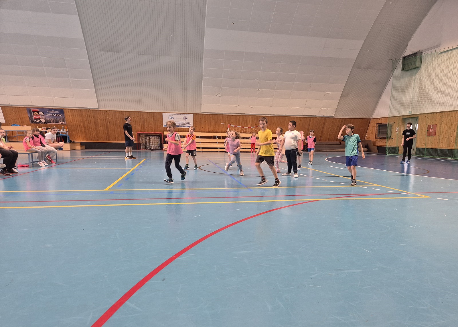 Školní turnaj v miniházené - 24. 3. 2025 - fotka 4