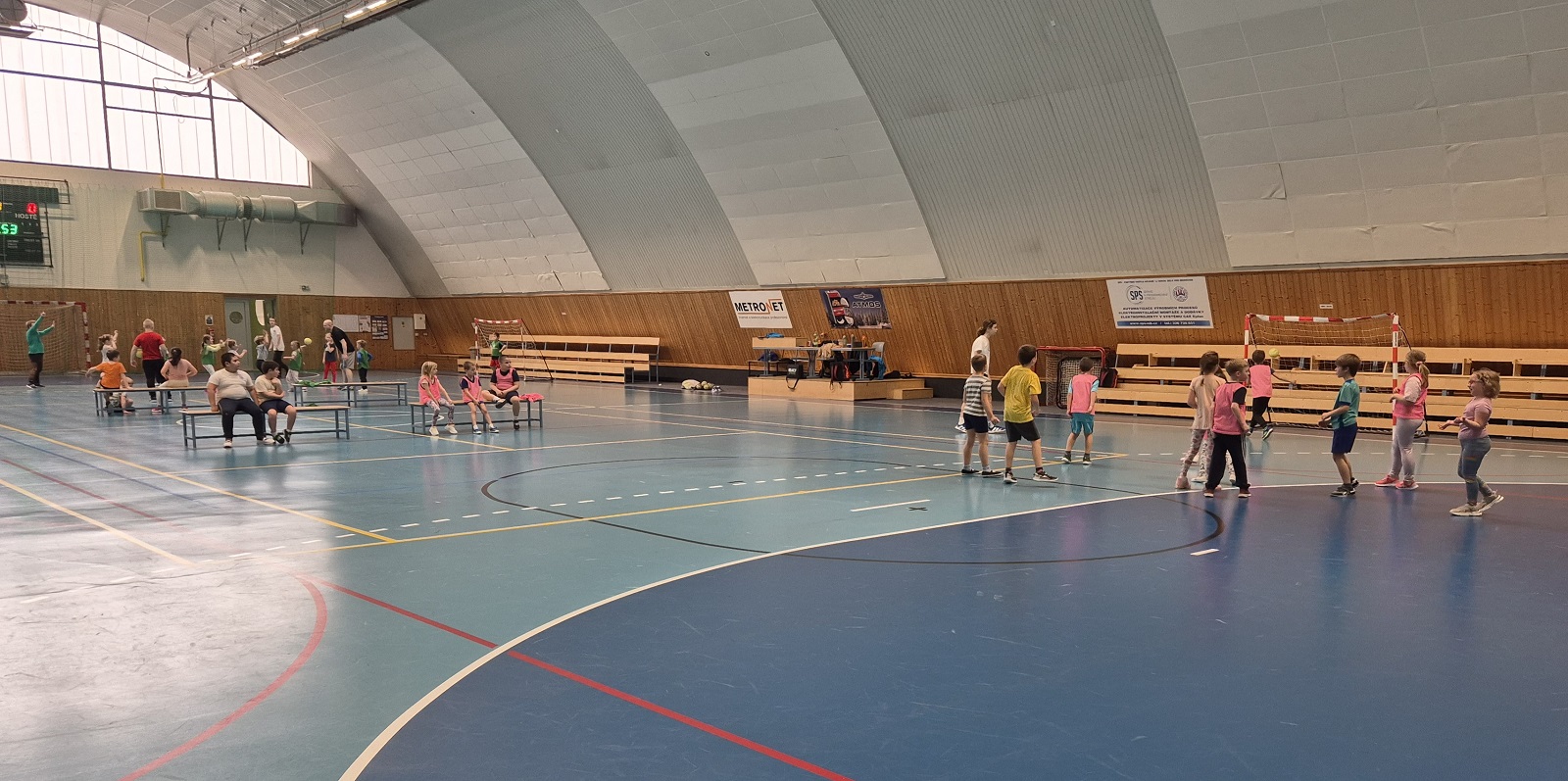 Školní turnaj v miniházené - 24. 3. 2025 - fotka 5