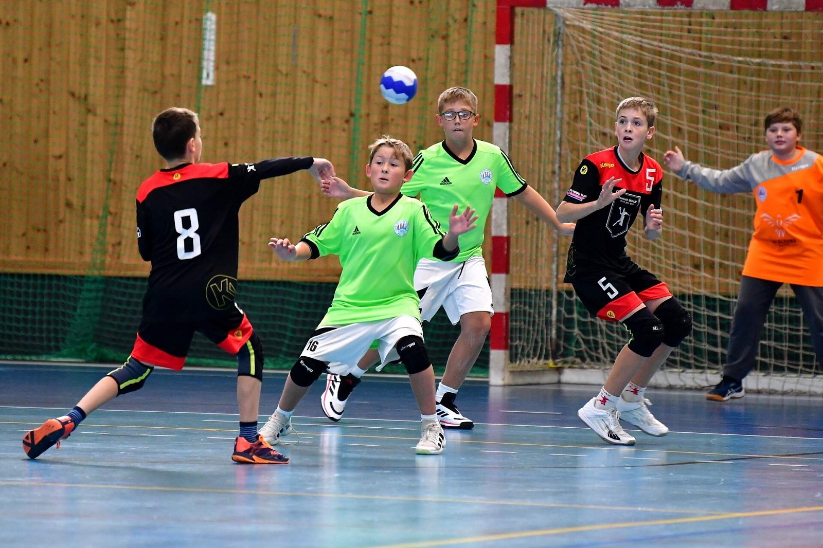 Víkendový program našich družstev 12.- 13.4. , pozvánka do sportovní haly