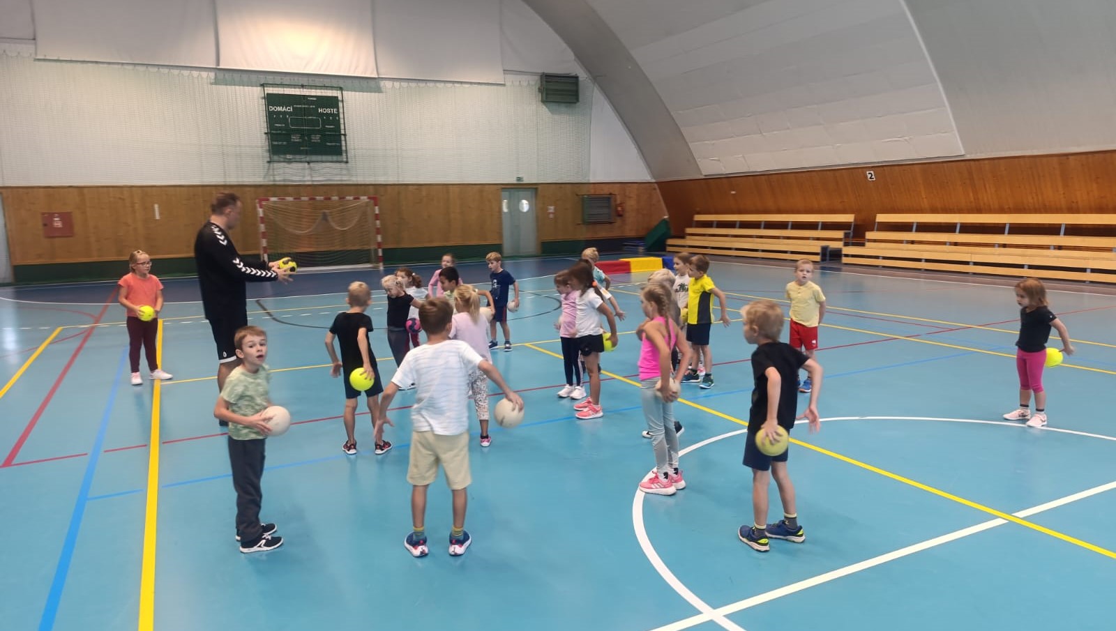 Ukázkové tréninky ve školách - fotka 4