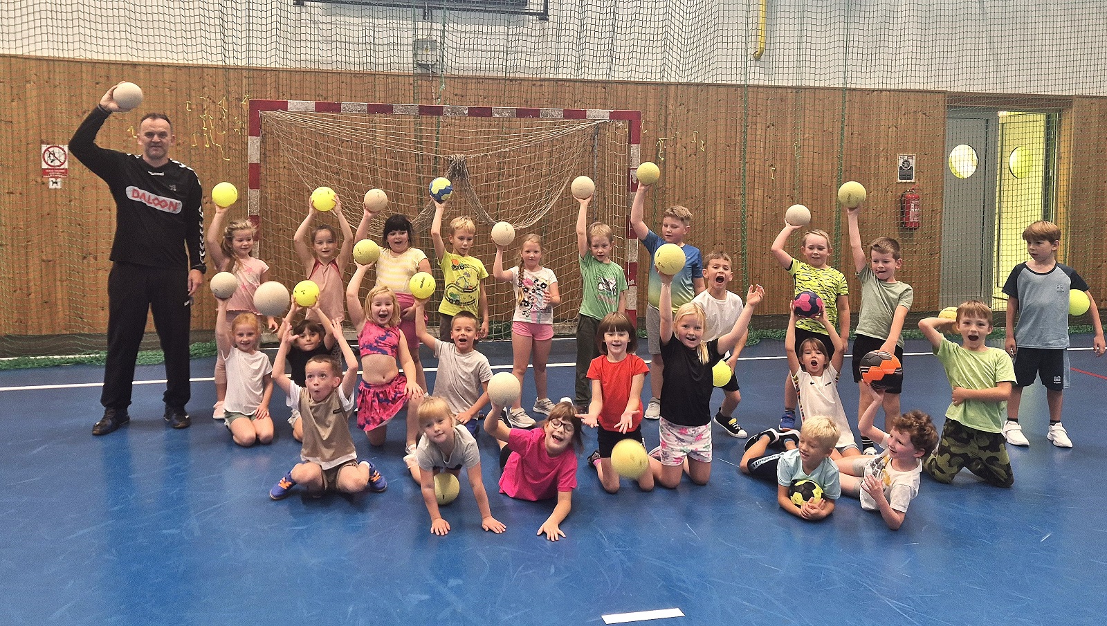 Ukázkové tréninky ve školách - fotka 7