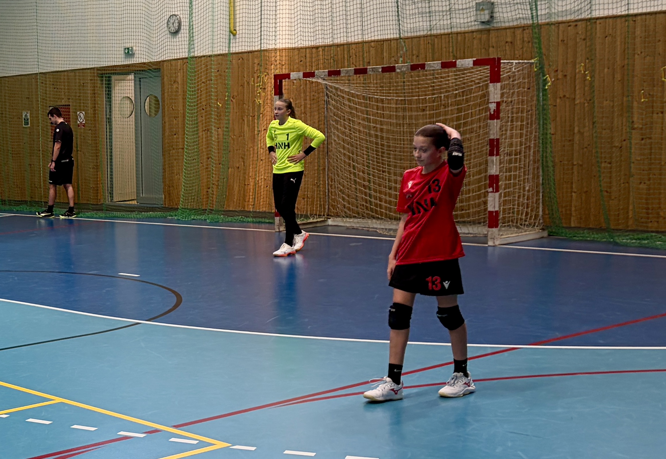 Mladší dorostenky vysoko podlehly Turnovu - fotka 3